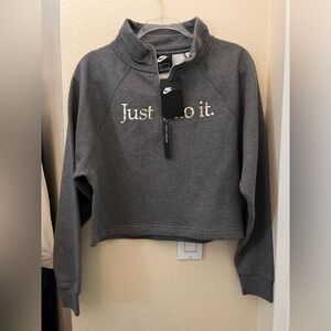 Nike Women's Dark Gray cropped Half zip sweatshirt NWT